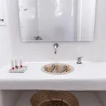 ثيلغو ميكونوس فيلة بسارو